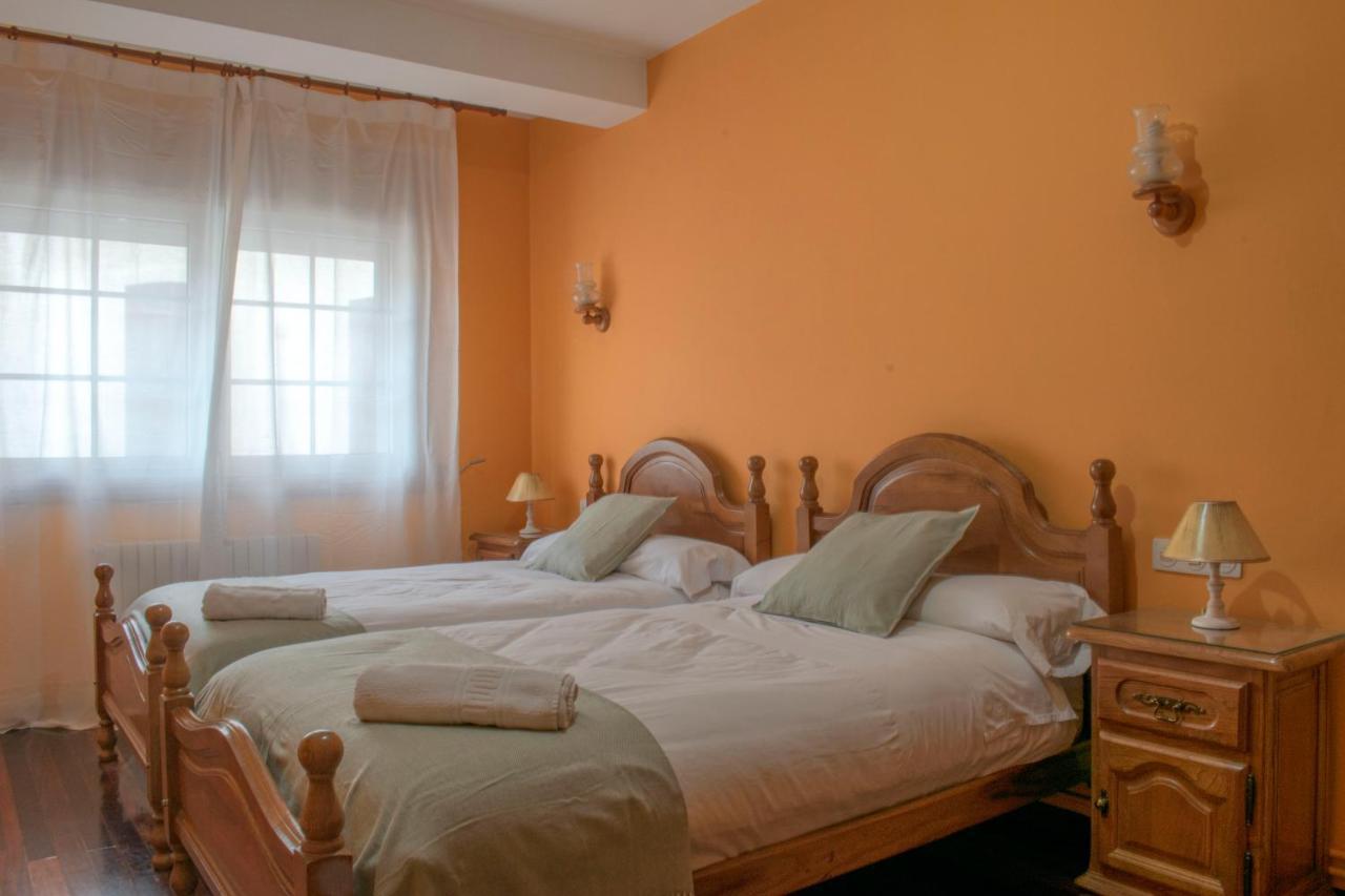 Hostal Galicia 몬포르테데레모스 외부 사진