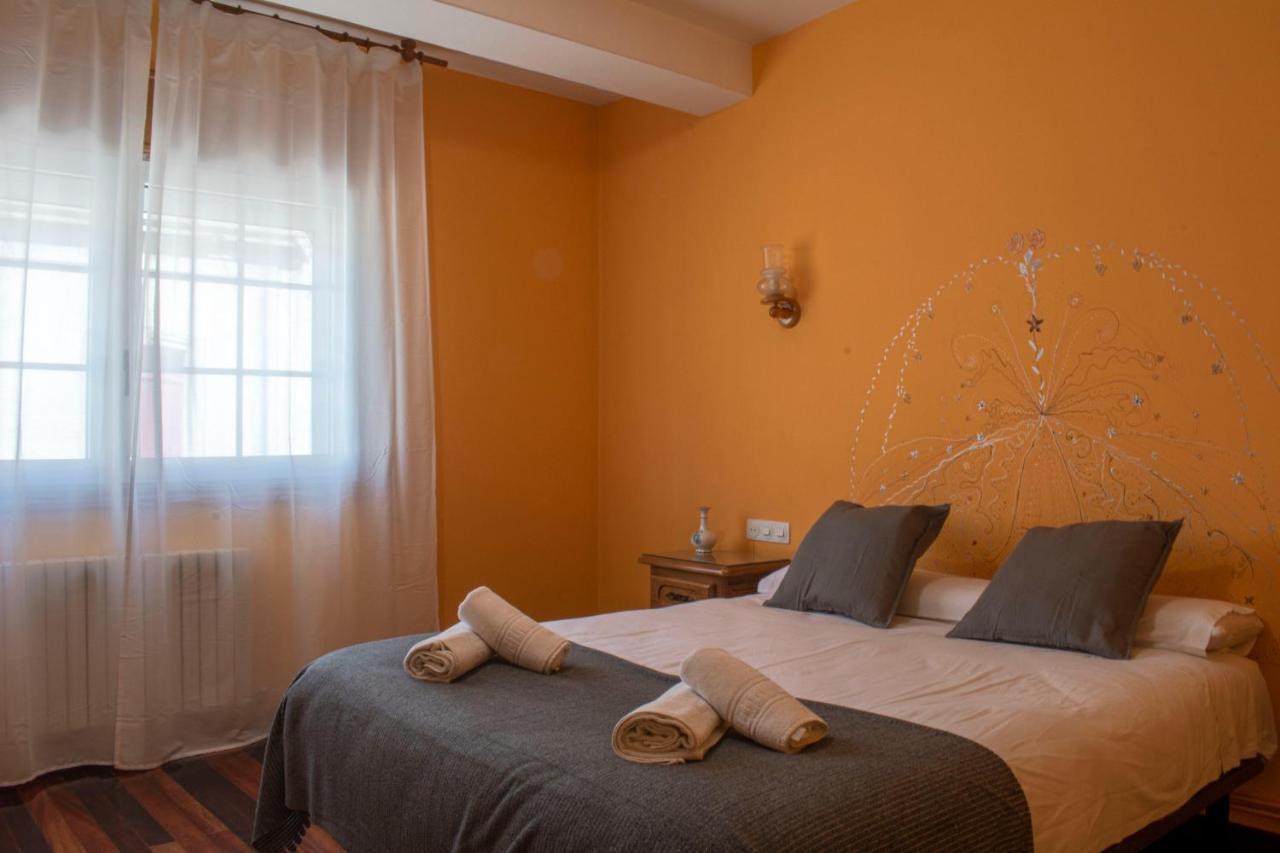 Hostal Galicia 몬포르테데레모스 외부 사진